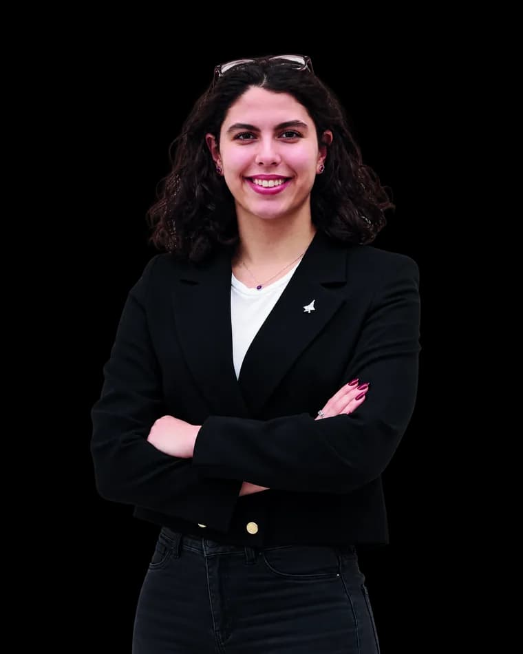 Hilal Zeyneb Saraç — Milli Yüzücü · Mühendis